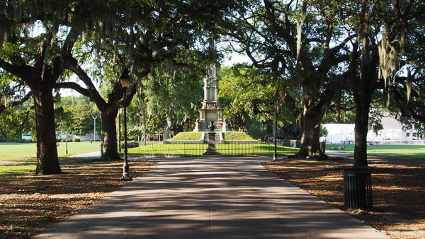 Confederate Monument in Forsyth Park. 