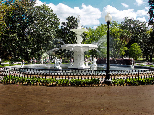 Forsyth Fountain in Forsyth Park in Savannah, GA. 