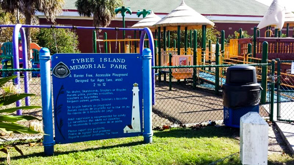 Fun things to do in Savannah : Tybee Island Memorial Park in Tybee Island GA. 